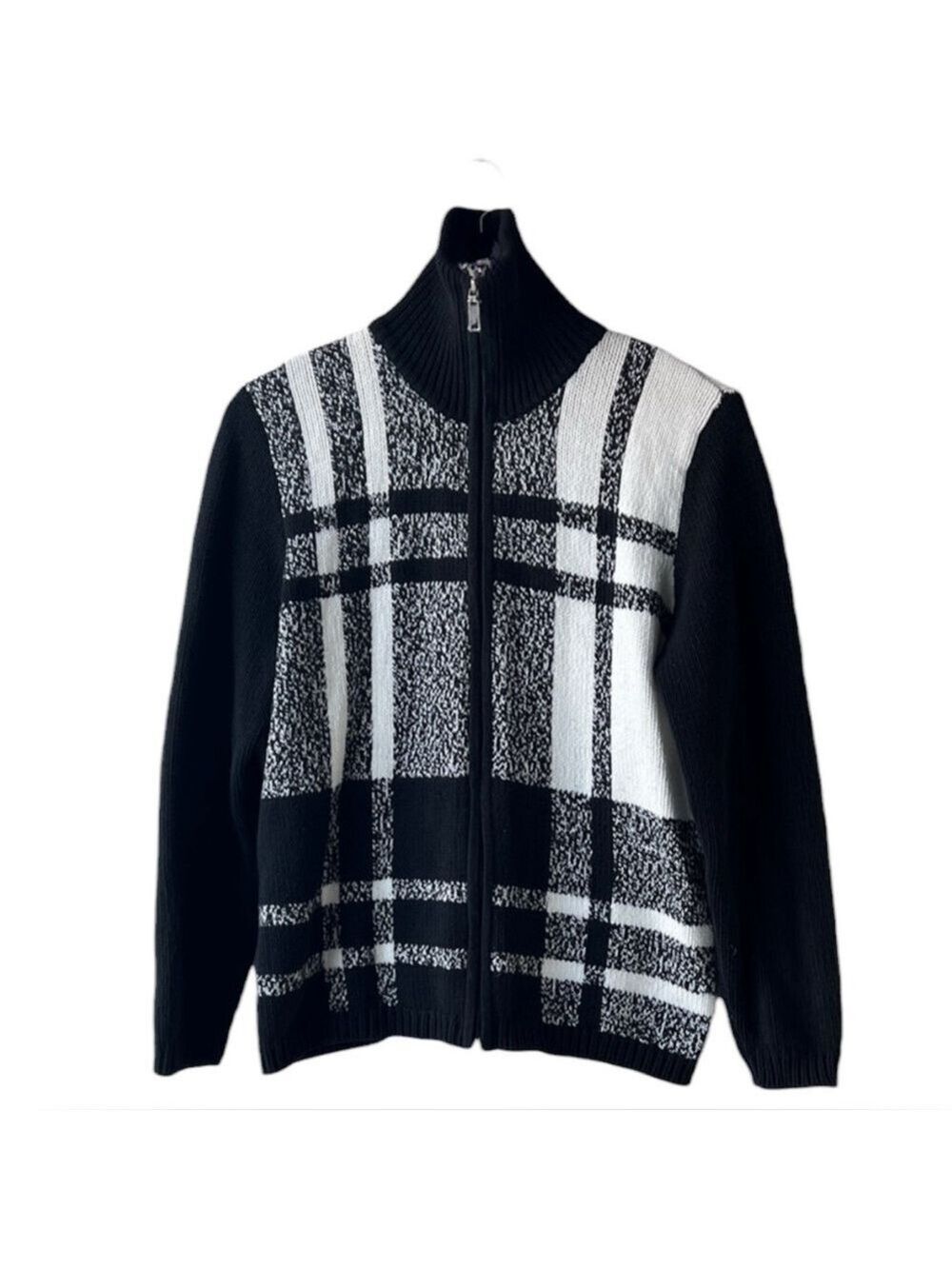 Liz Claiborne Black and White Knit Sweater L